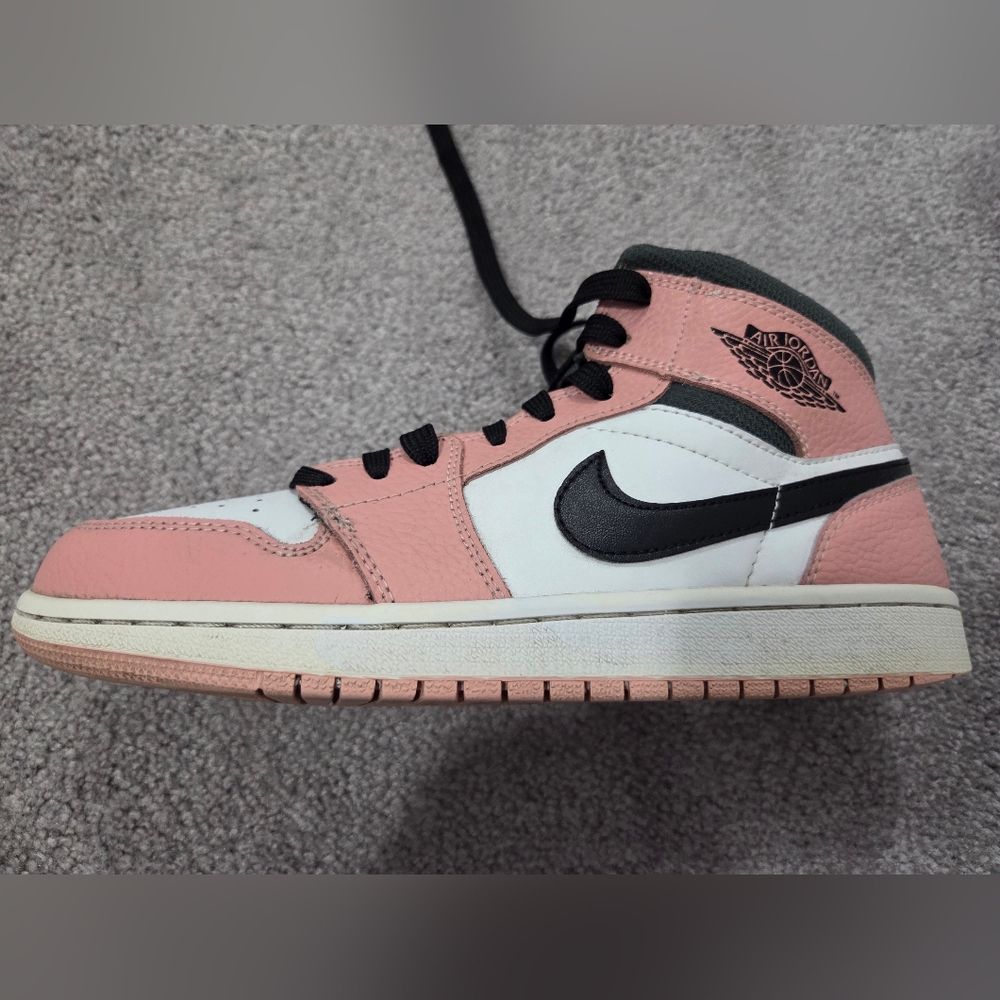 Nike Jordan 1 Mid Pink Quartz (GS) 8.5